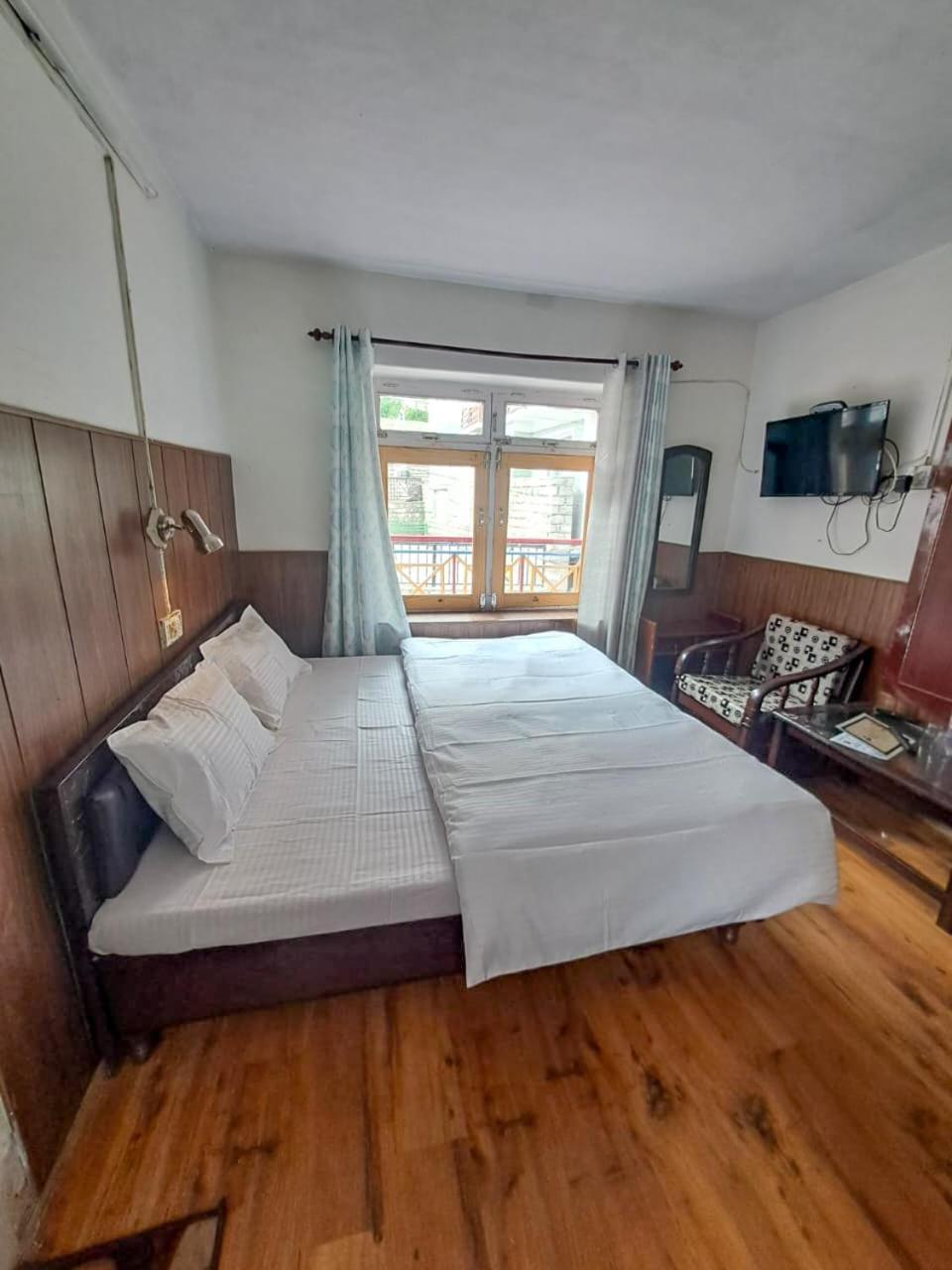 Hotel Gyespa Kyelang Exteriör bild